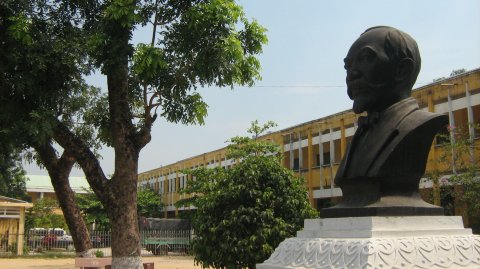 PCH Statue1