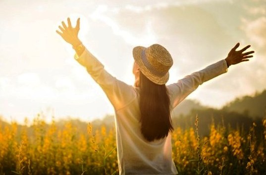 Thì Thầm Buổi Sáng “ Tiếng Chim Ngoài Cửa Lớp “, 